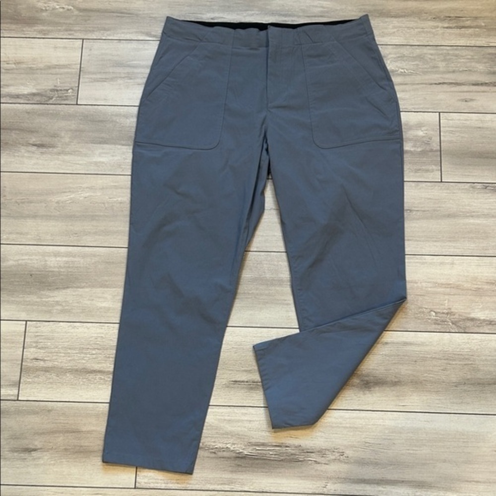 Eddie Bauer women's gray tech pants size 14